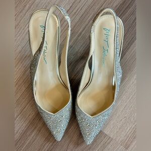 Betsey Johnson Clark Heels Gold Sling-Back Rhinestone 9.5